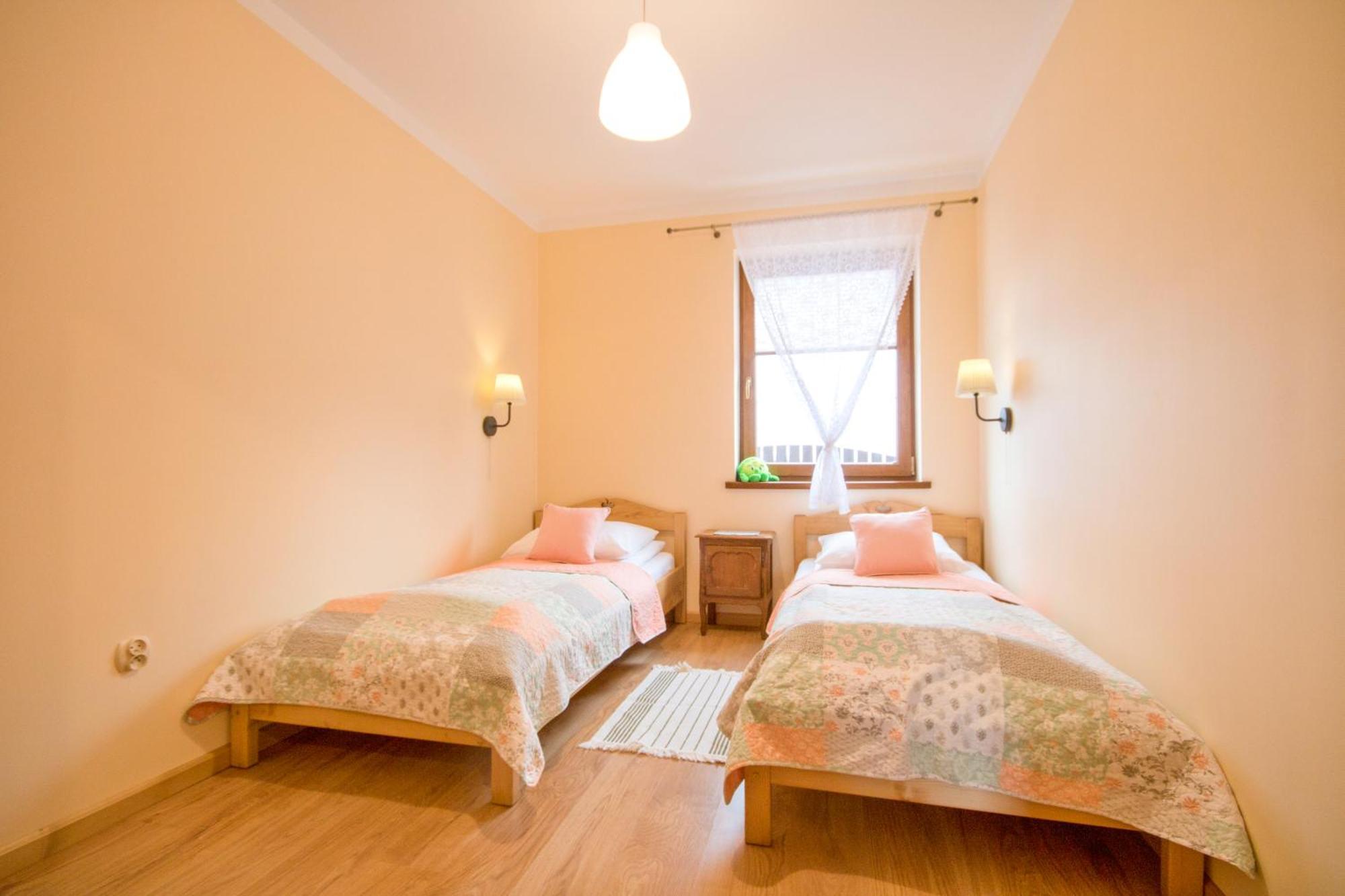 Apartamenty Trojaki Przy Termach - Banska Nizna Rom bilde