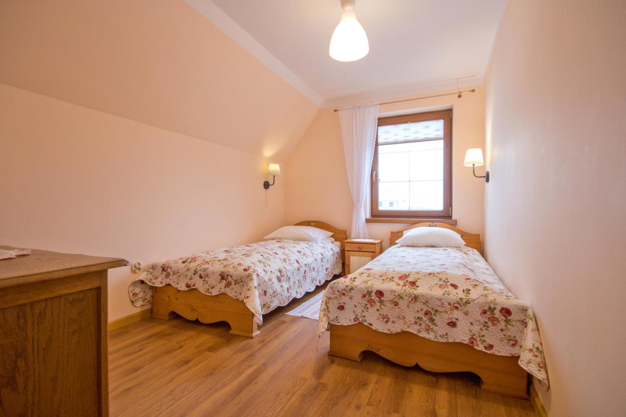 Apartamenty Trojaki Przy Termach - Banska Nizna Rom bilde